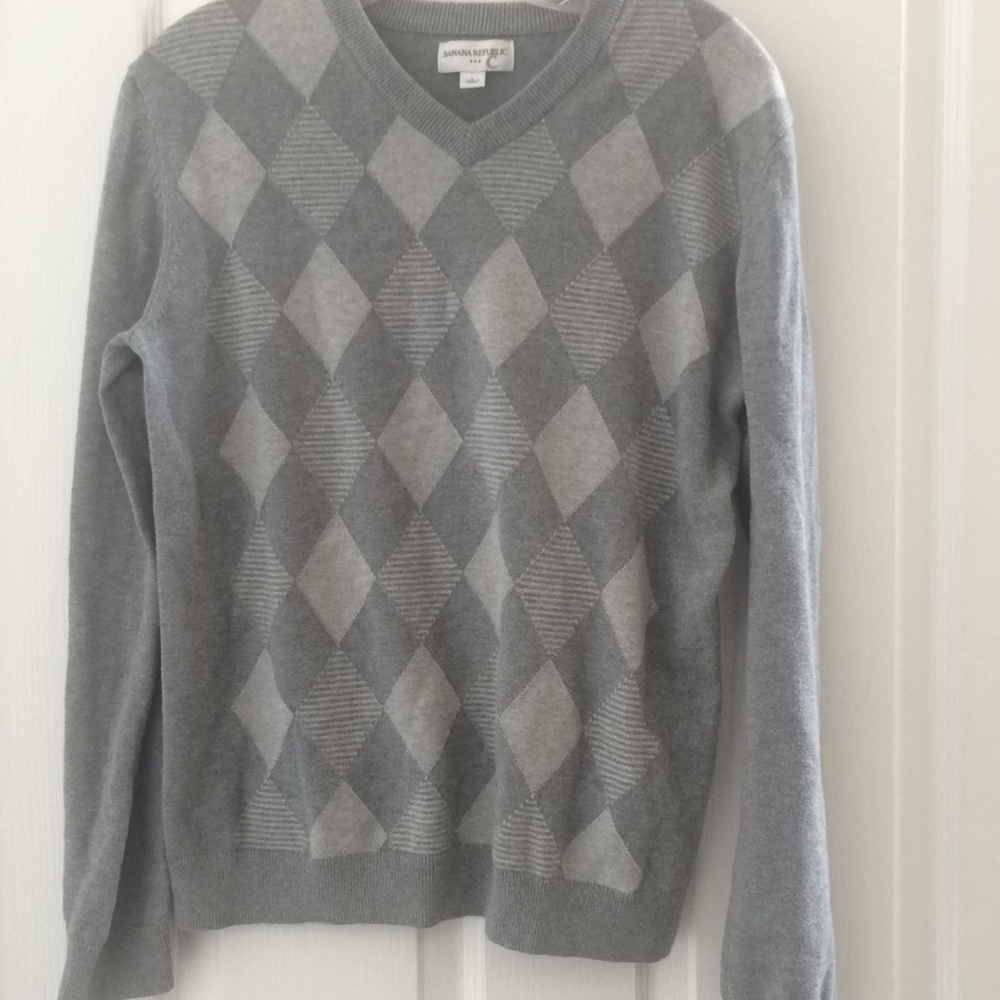 FINAL MARKDOWN Men’s banana republic v neck sweater small